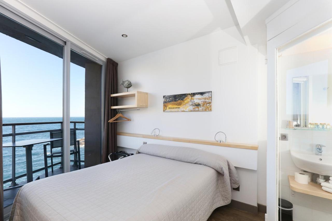 Hotel La Vigie - Face A La Mer Cerbere Exterior photo